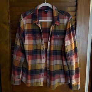 Patagonia Women’s Organic Cotton Plaid Flannel Shirt Jacket • Size L